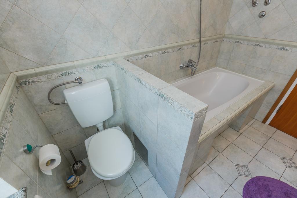 Apartments Ruzic Split Exterior foto